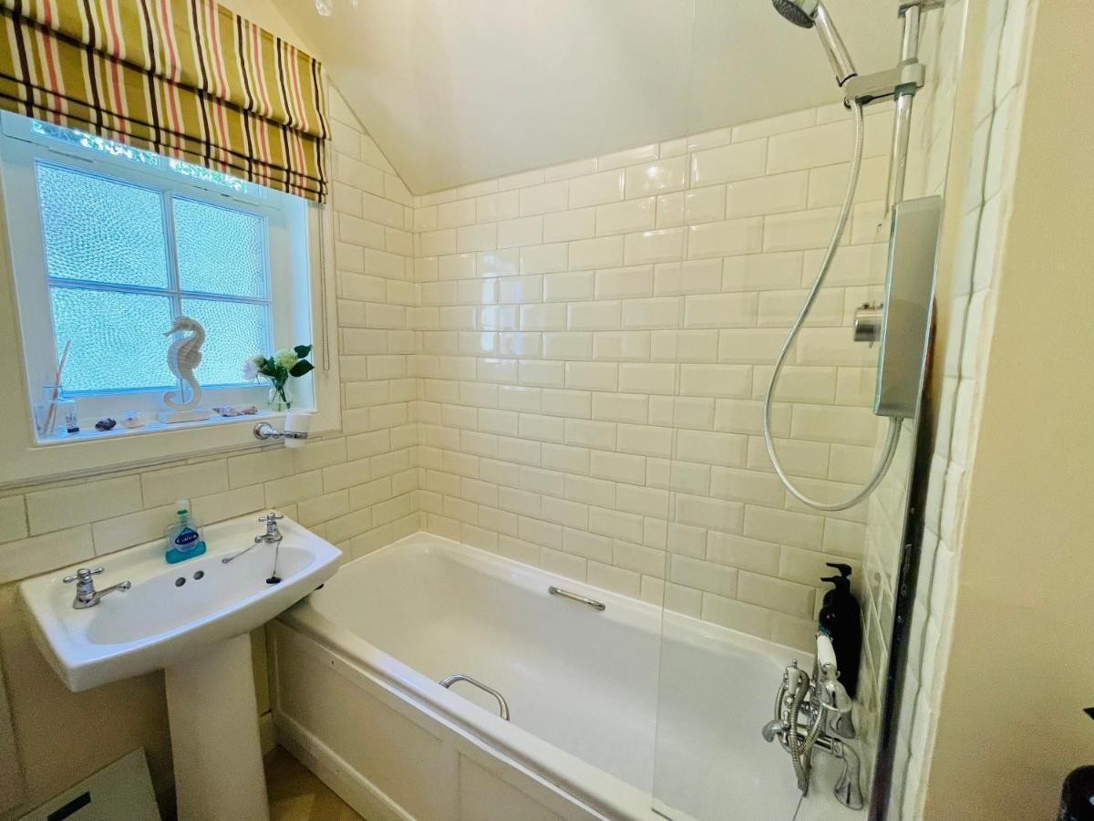 Hurlford Carnell Country Estate & Holiday Cottages In Ayrshire מראה חיצוני תמונה
